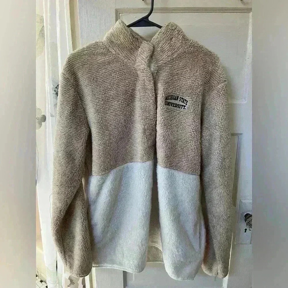 Michigan State University sherpa style fuzzy jacket size large - Picture 1 of 6